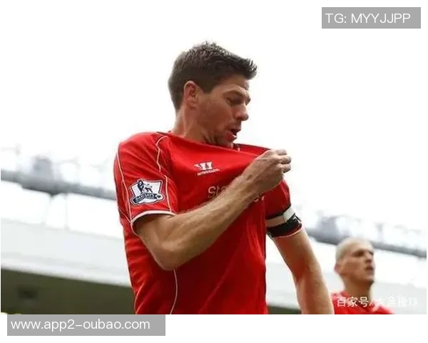 杰拉德称赞罗伊基恩被低估认为他在多个方面展现强大实力