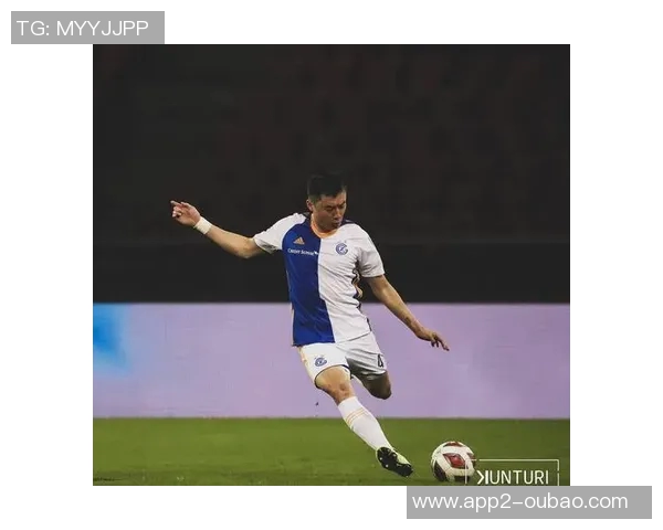 杨瀚森逐渐融入轮换阵容新秀们难得的机会与三分球提升期待