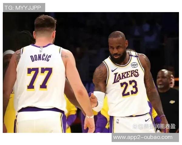 东契奇赞詹姆斯成就独一无二41岁背靠背轰准三双再创辉煌 东契奇赞詹姆斯成就独一无二41岁背靠背轰准三双再创辉煌